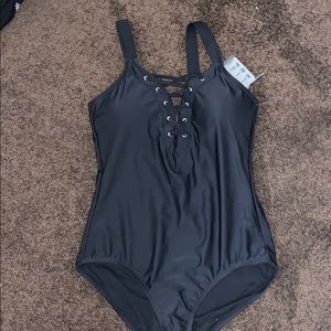 NWT 1x Nautica black lace up bathing suit